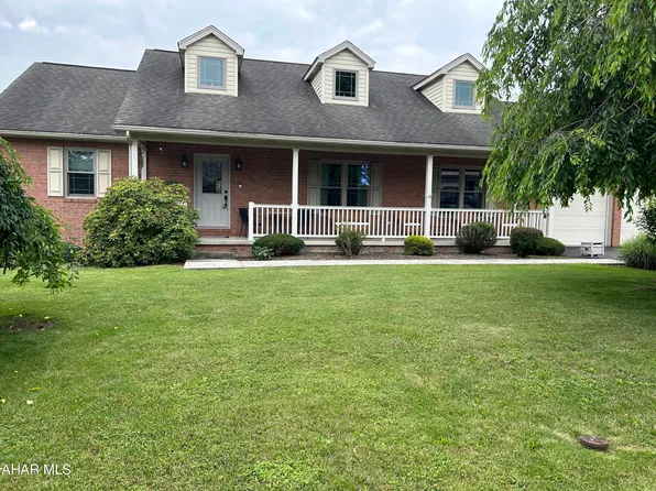 429 Pinecroft Ave, Altoona, PA 16601