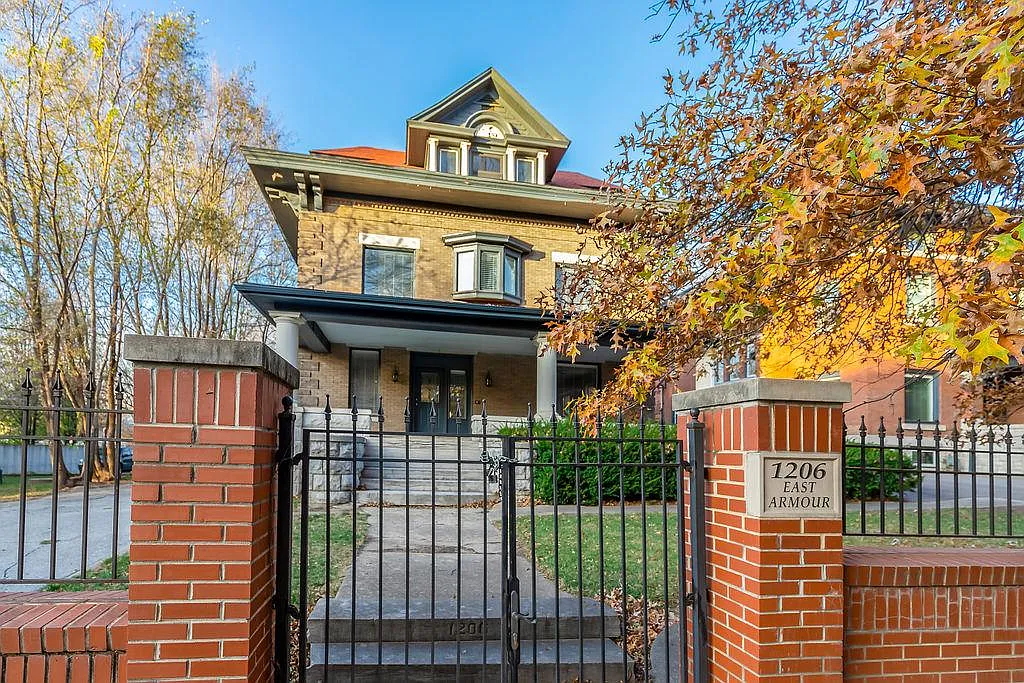 1206 E Armour Blvd — Photo 1