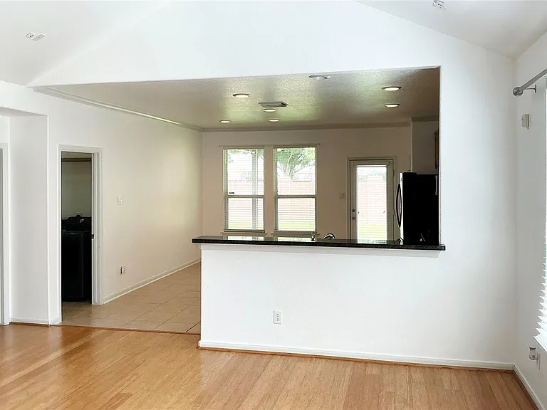 4435 Wellington Grove Ln — Photo 7