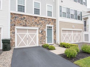 115 Beacon Ln, Eatontown, NJ 07724