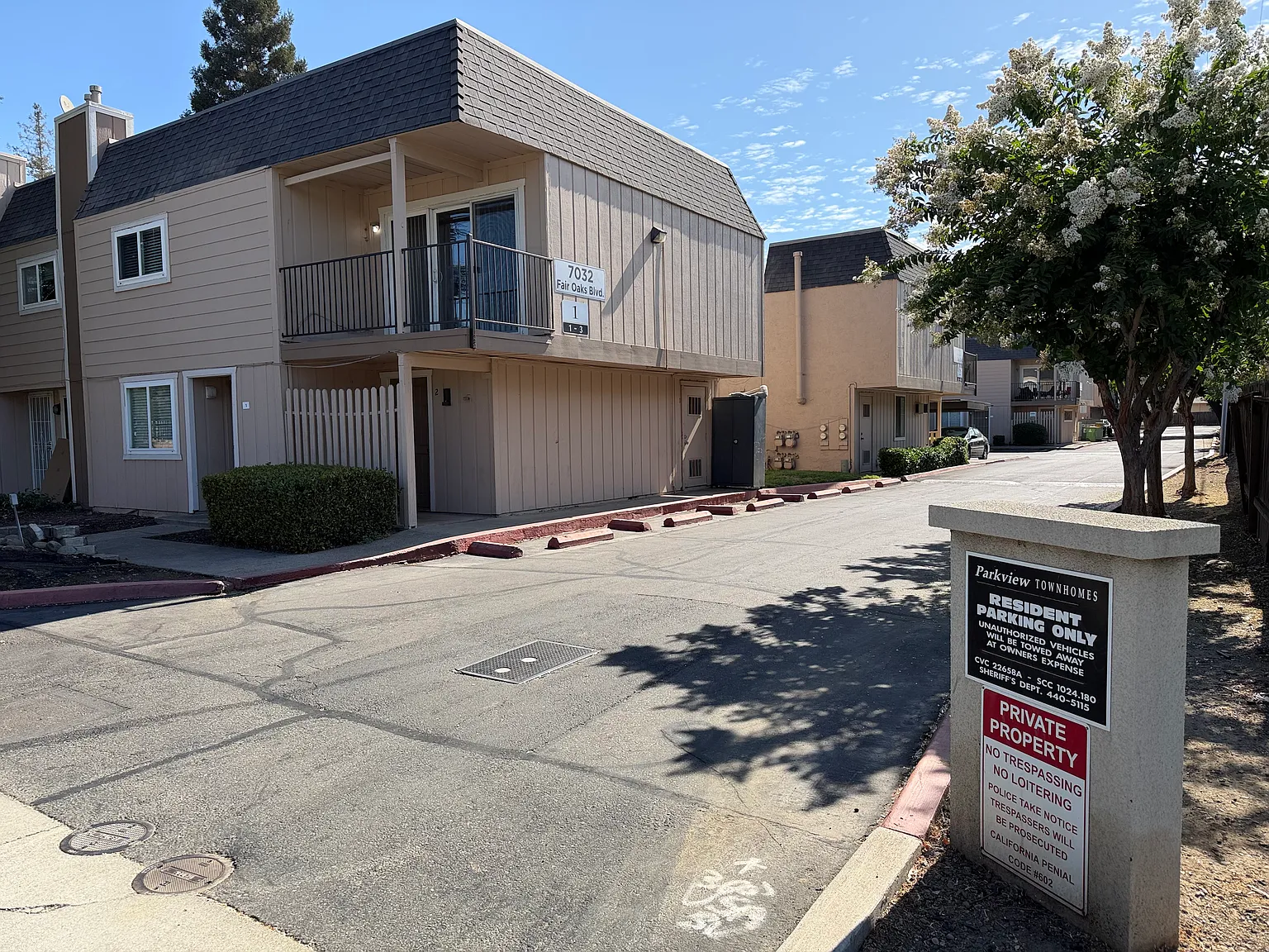2 bed, 1.5 bath, 1046 sqft, $1,749 — Photo 1