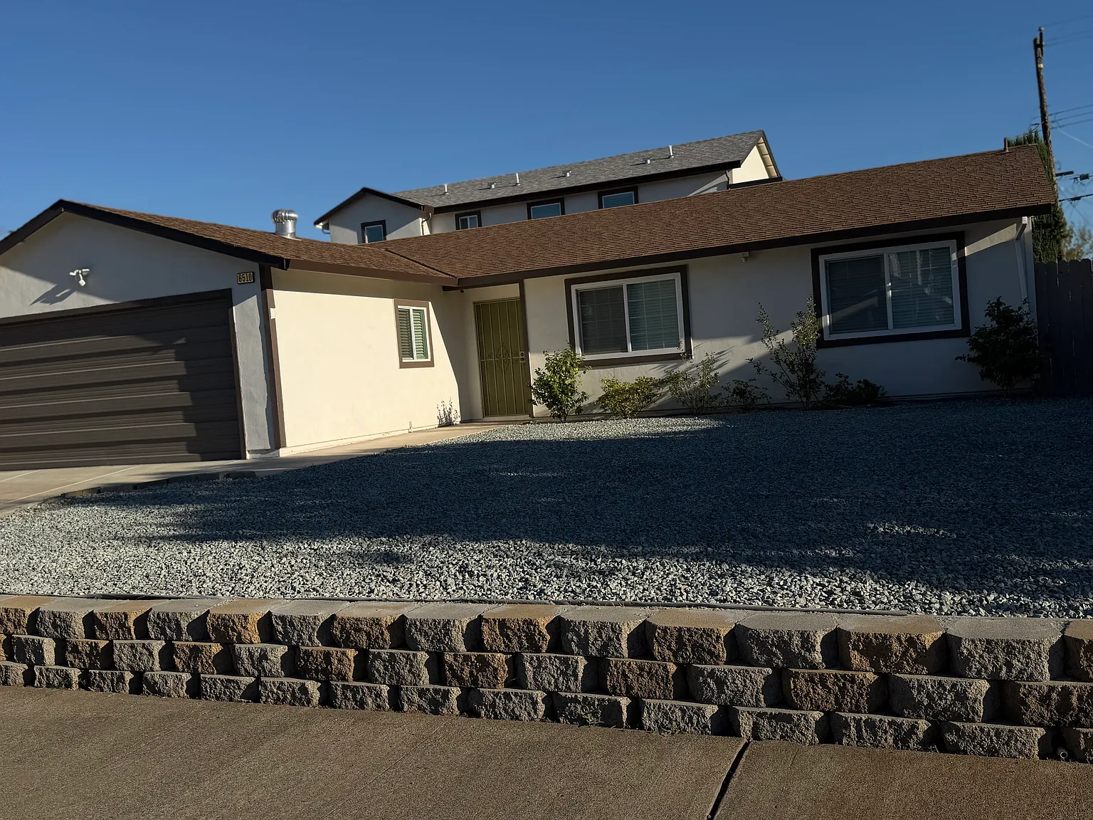3 bed, 1200 sqft, $2,895 — Photo 3