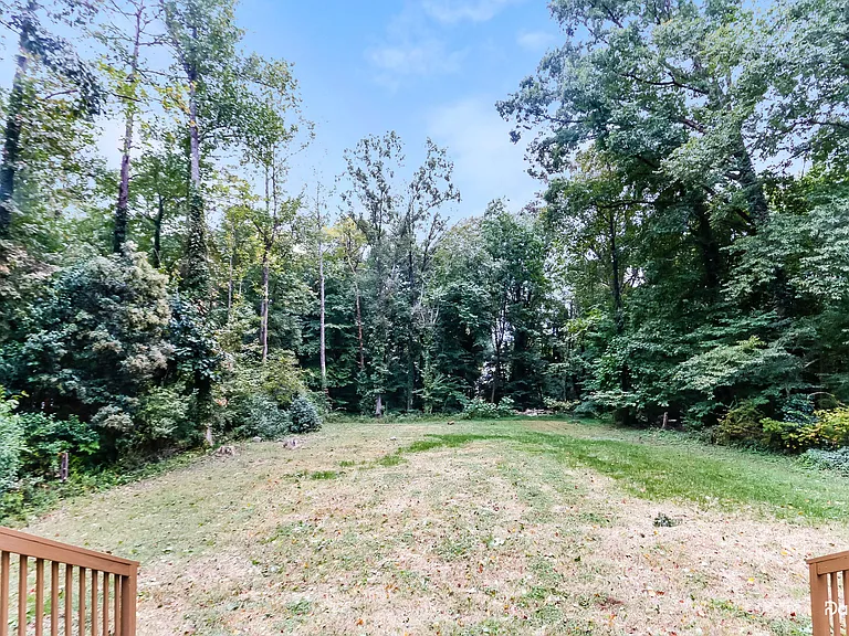 2201 Mary Ann Dr — Photo 15
