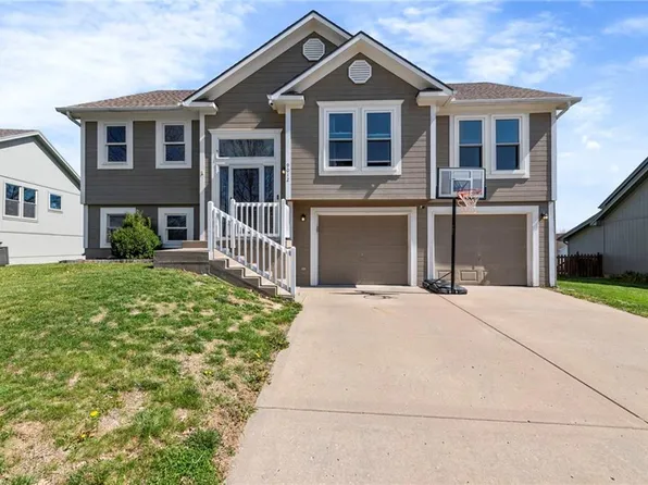 9012 NE 110th St, Kansas City, MO 64157