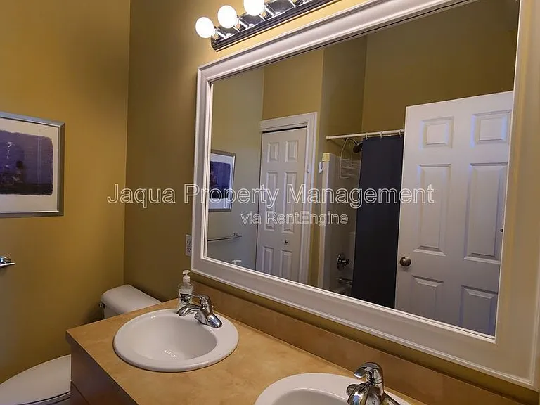 1117 Broad St #6B — Photo 8