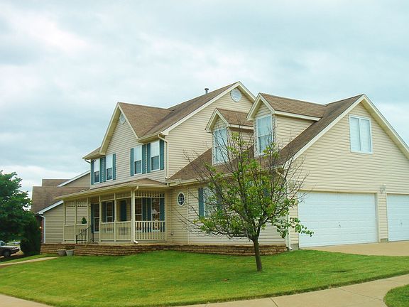 2nd image of 3030 Cambridge Pointe Dr