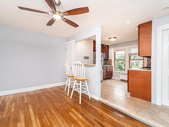 2nd image of 20-60 33rd St #2B