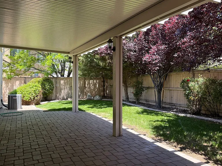 10890 Oakhaven Dr — Photo 7