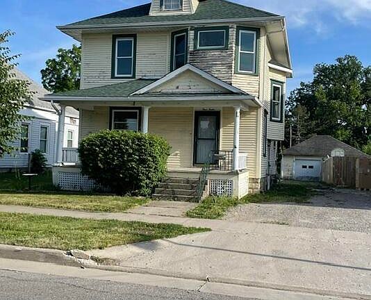 2nd image of 412 E Butler St
