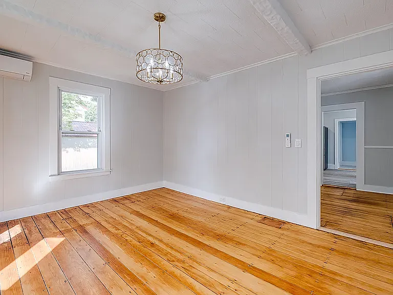 99 Oak St — Photo 11
