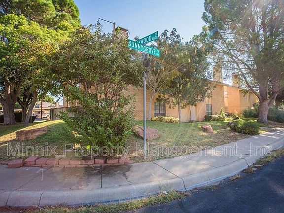 3rd image of 4800 Oakwood Dr Unit 2D