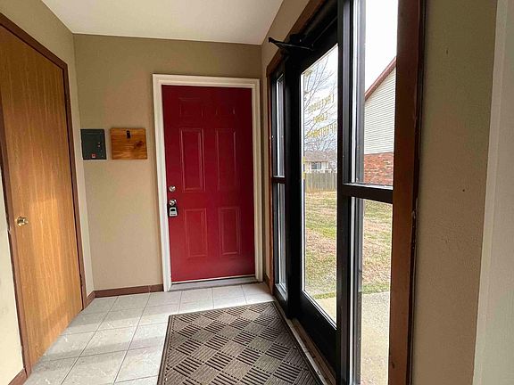 Shared Lobby Entrance