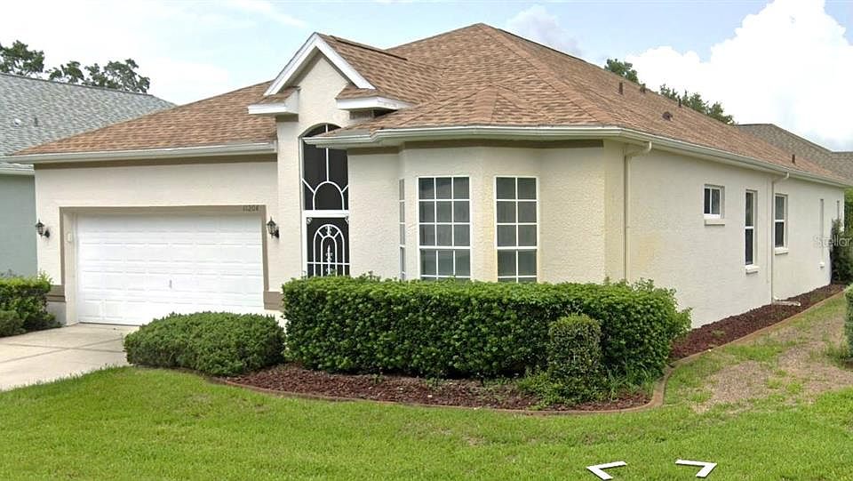 1st image of 11204 Clear Oak Cir
