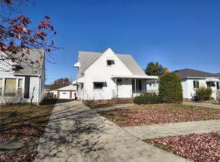 6010 Allanwood Rd, Cleveland, OH 44129