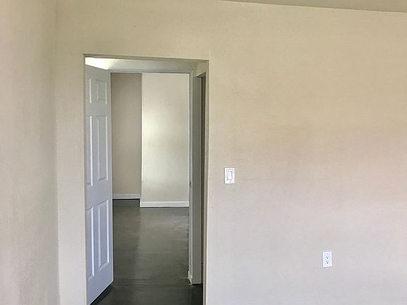 4th image of 5 Way St APT 2