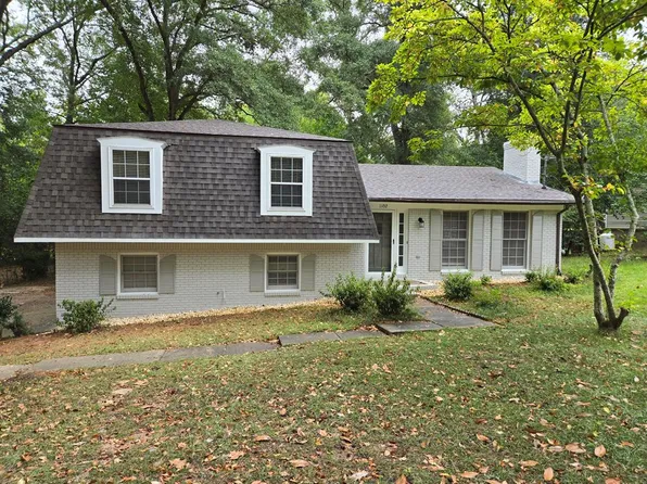 1102 Rendale Rd, Dothan, AL 36303