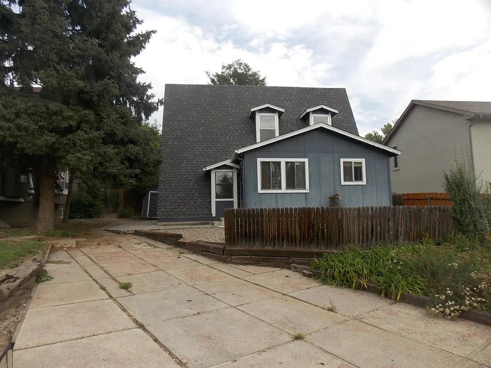 208 W Navajo St