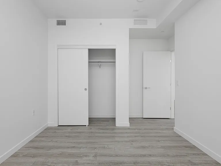 660 Quayside Dr #703 — Photo 18