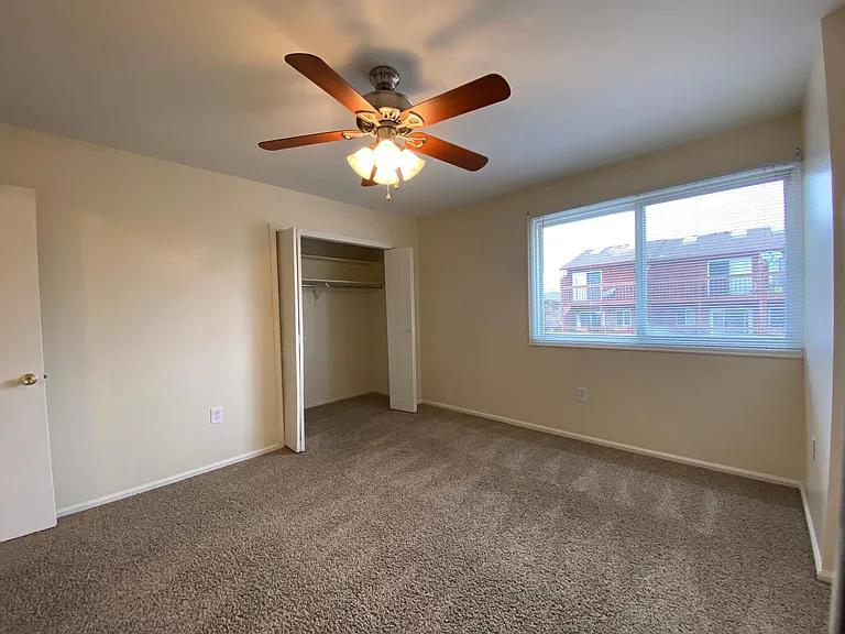 2151 E Bridge St #J-2 — Photo 8