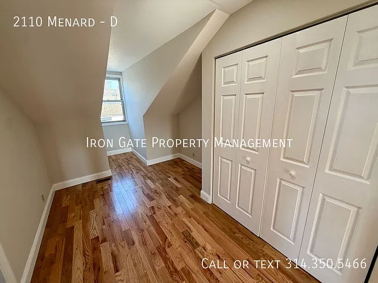2110 Menard St #D — Photo 16