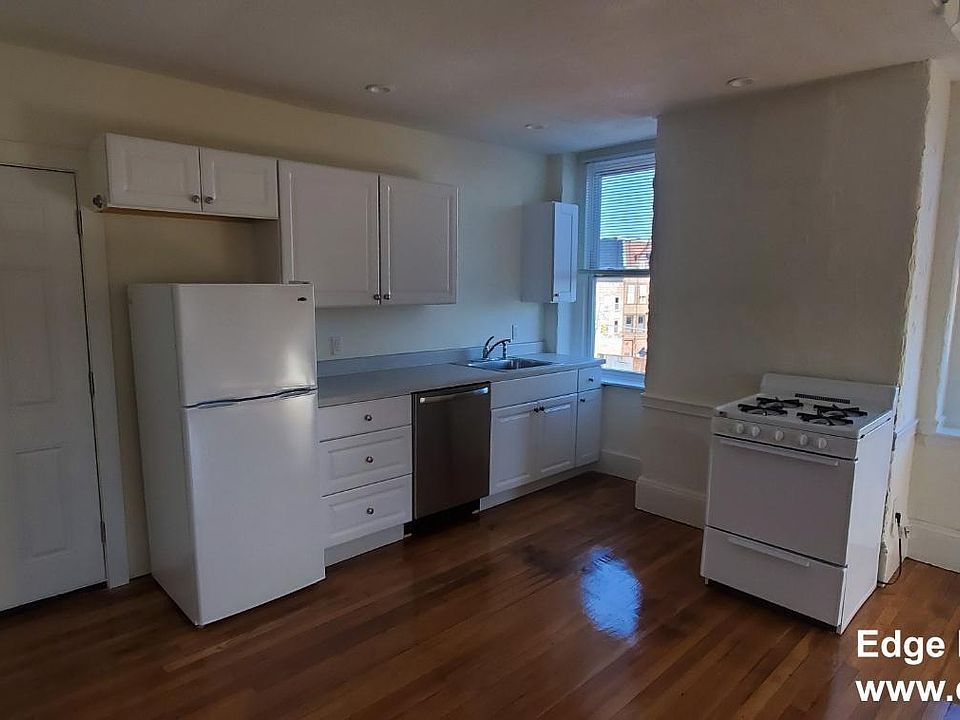 2nd image of 11 Highgate St #6A