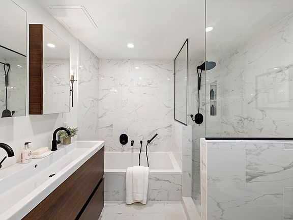 5th image of 422 W 49th St #1B