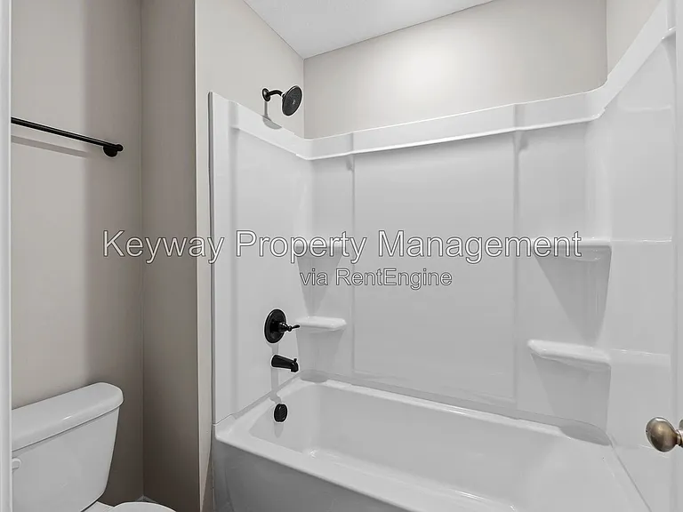 2120 Denmark Ave SE — Photo 21