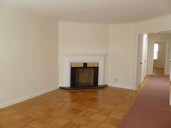 5th image of 1858 18th Ave