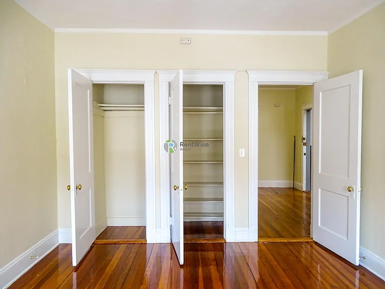 1114-1118 Commonwealth Ave — Photo 9