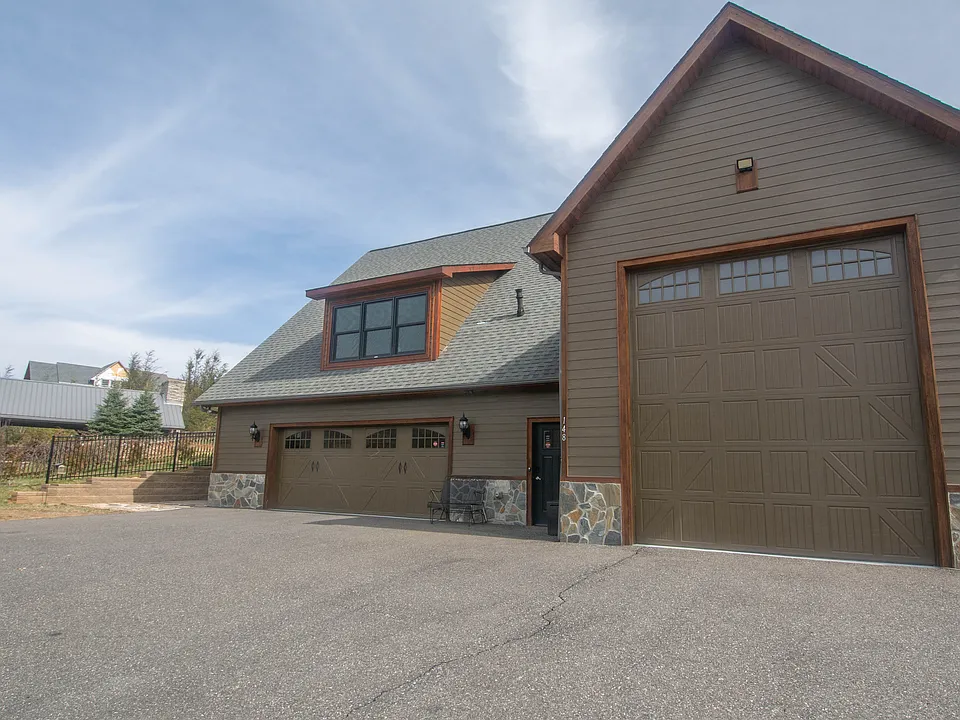 148 Westwood Acres Dr