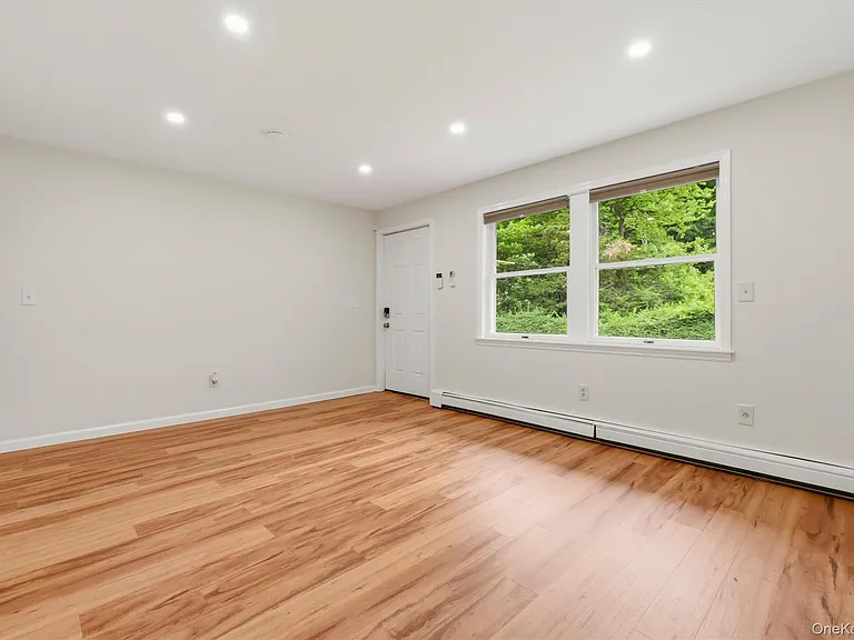 133 N Smith Rd #A — Photo 4