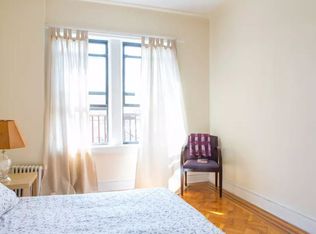 214 E 49th St #10B, New York, NY 10017