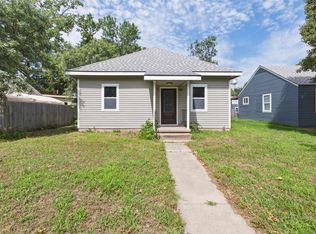 305 S Reno Ave, Burrton, KS 67020