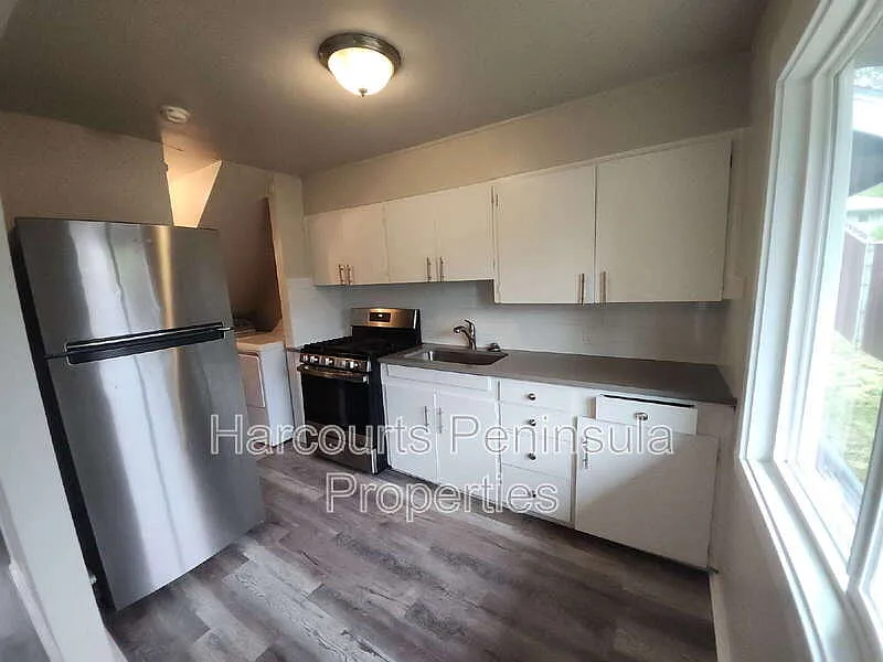 2 bed, 1.0 bath, 760 sqft, $1,550 — Photo 3
