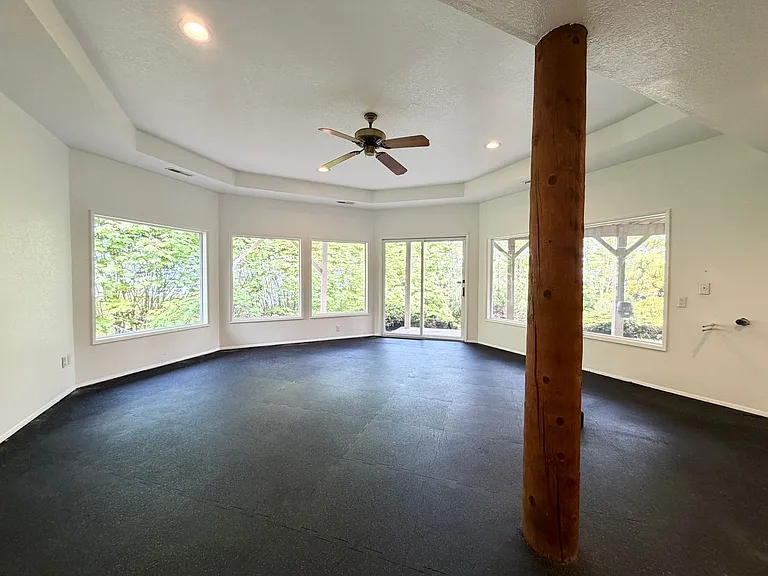 28811 Sound View Dr S — Photo 36