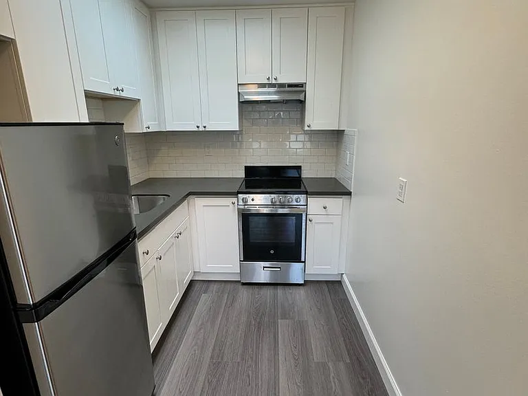442 Elizabeth St #741R — Photo 5