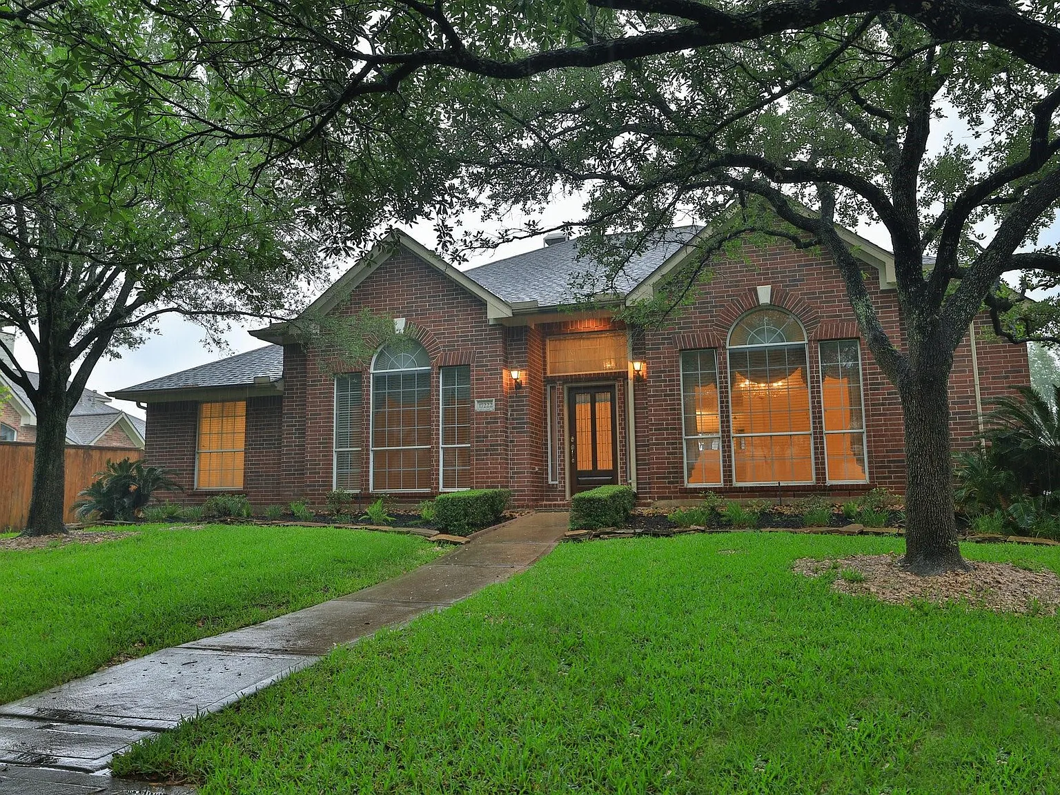 4 bed, 3.0 bath, 3008 sqft, $3,400 — Photo 3