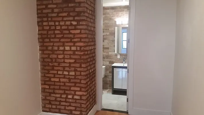 Rented by The Hamilton Group | media 5