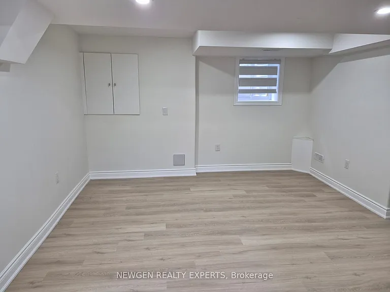 2878 Rainwater Dr #LEGAL BASEMENT — Photo 5