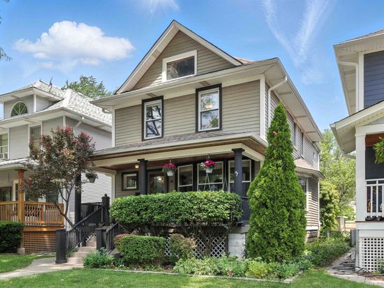 4450 W Byron St, Chicago, IL 60641