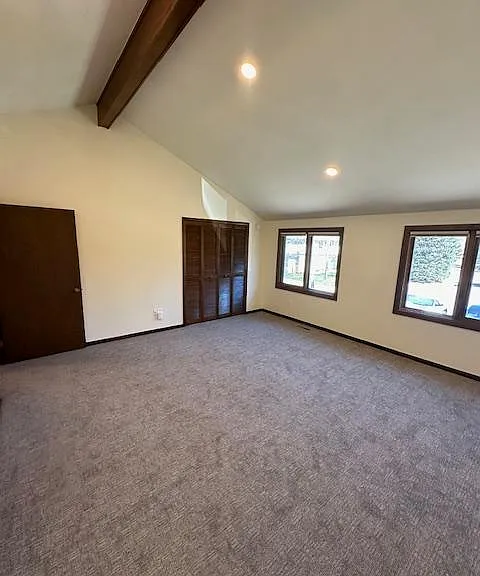 master bedroom vaulted ceilings