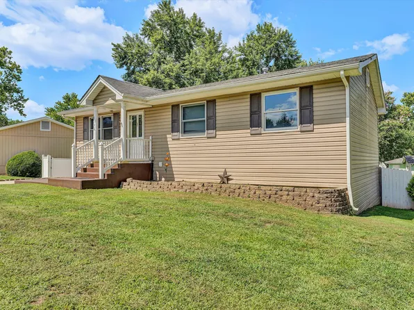 8402 Brubaker Dr, Roanoke, VA 24019