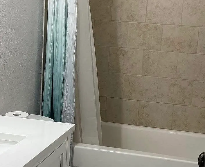 1529 El Rancho Blvd — Photo 3