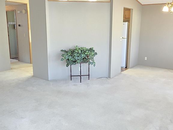 2nd image of 1317 N V St Space 64