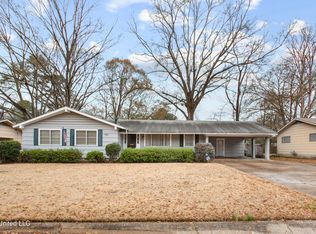 643 Reddoch Dr, Jackson, MS 39211