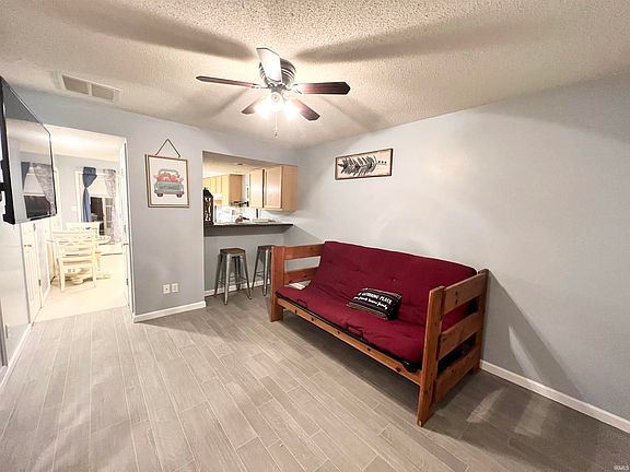 3rd image of 2643 E Olson Dr