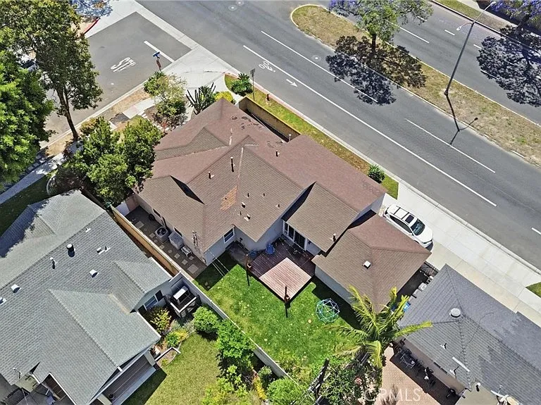3403 Roxanne Ave — Photo 24