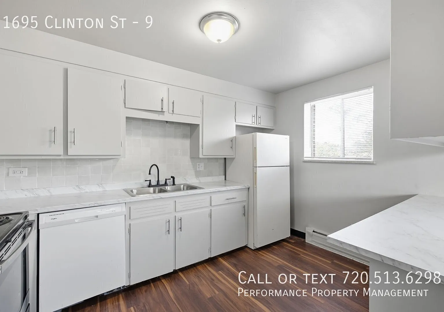 Comfortable Aurora Apartment in Convenient Central Location — Photo 4