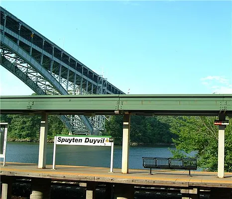 Sold by R New York | media 27