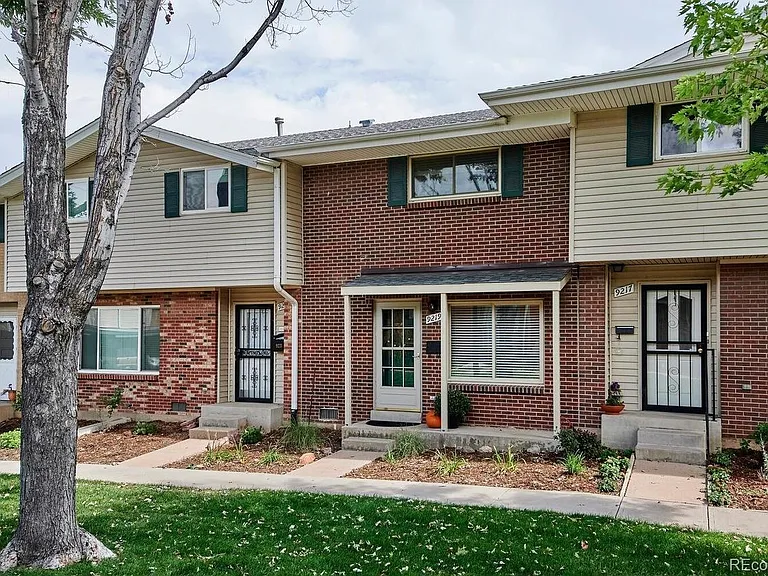 9219 E Mansfield Ave — Photo 1